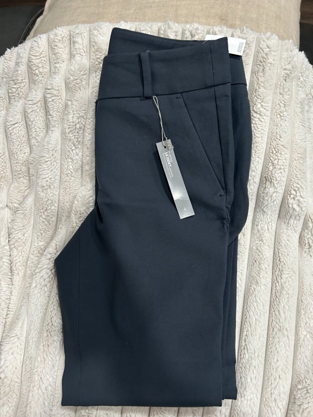 Ann Taylor LOFT Skinny Ankle Pants 4 Black Cotton Spandex Stretch Flat Front